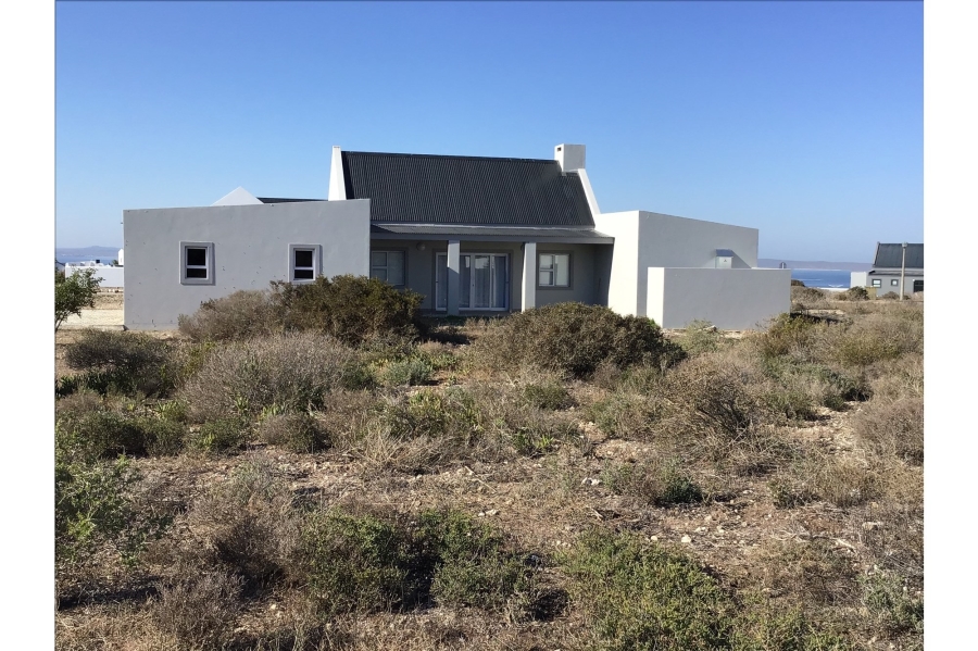 3 Bedroom Property for Sale in Hoogland Western Cape